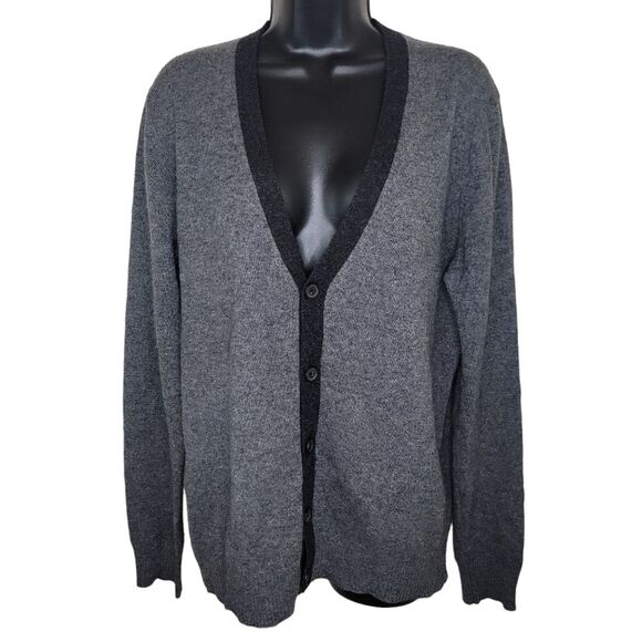 Neiman Marcus Boyfriend Cahmere cardigan sweater size Medium - Picture 1 of 6